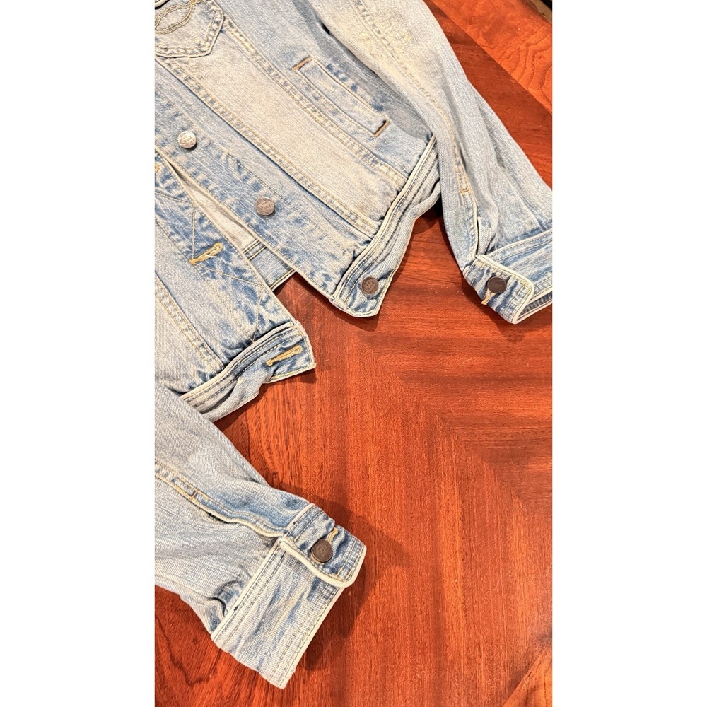 Abercrombie Fitch Womens Denim Jacket Medium Light Wash Distressed Trucker‎ - Picture 9 of 11